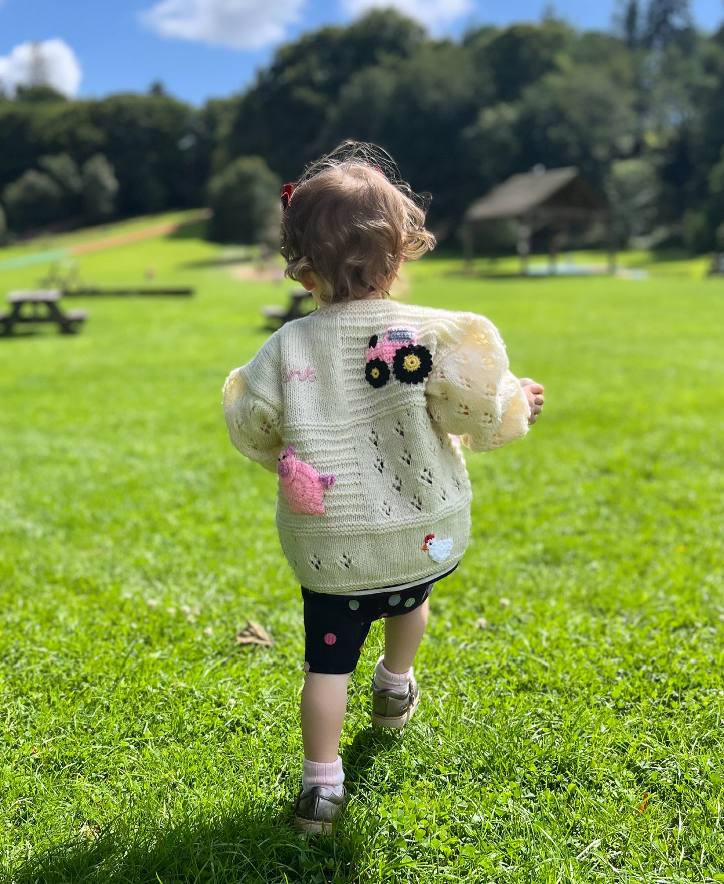 'On the Farm' cardigan | Hand-knitted | 1-5